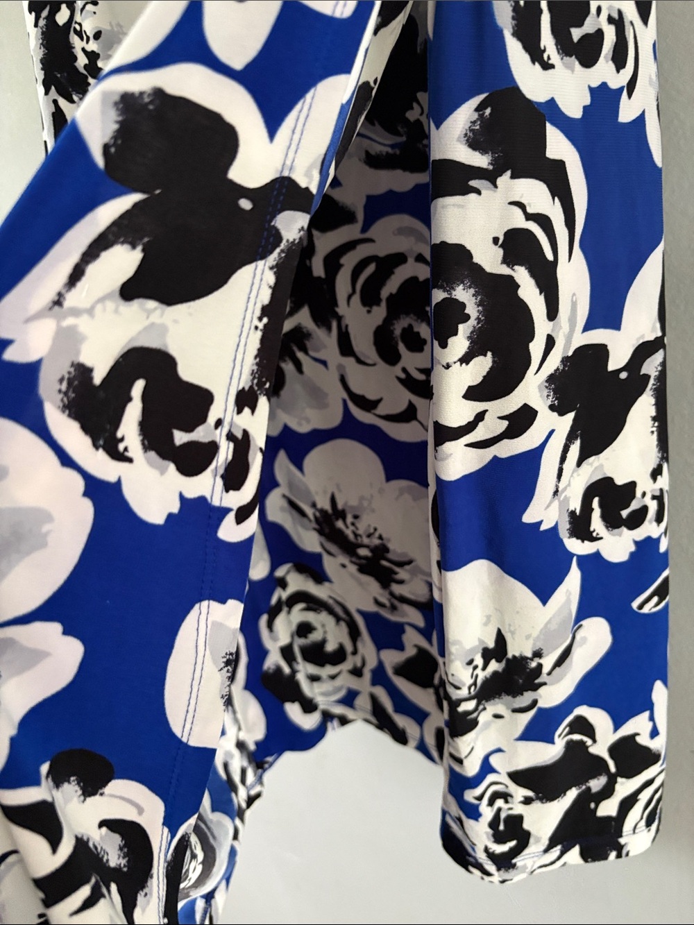 Black Label Blue Floral Draped Midi Dress - Picture 4 of 7